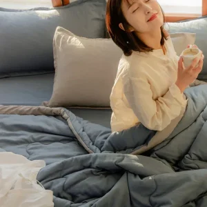 Trapunta estiva leggera rinfrescante con tessuto rinfrescante Coperta rinfrescante a doppio lato per letto Aria condizionata domestica setosa 1