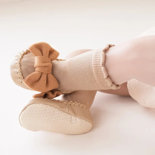 Pudcoco Scarpe per calzini da bambina per neonati, calzini con fiocco carino Calzini antiscivolo Calzini da pavimento morbidi e leggeri 2