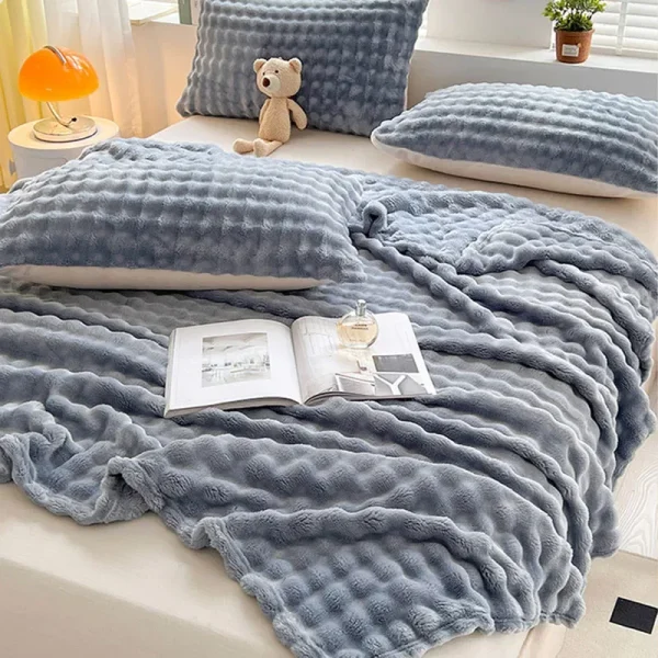 Coperta in velluto a bolle ispessito solido Coperta per divano in flanella super morbida e accogliente Coperta singola doppia per pisolino da ufficio Scialle per aria condizionata 4