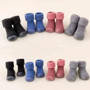 Scarpe da passeggio per bambini autunnali e invernali con suola spessa e morbida, antiscivolo, per ragazzi e ragazze, calzini caldi da pavimento in puro cotone 1
