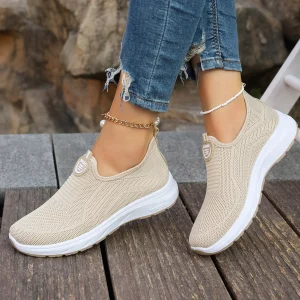Scarpe da donna Leggere e traspiranti Scarpe basse da donna di grandi dimensioni Slip on Scarpe casual Scarpe da tennis sportive all'aria aperta Scarpe da ginnastica alla moda 1