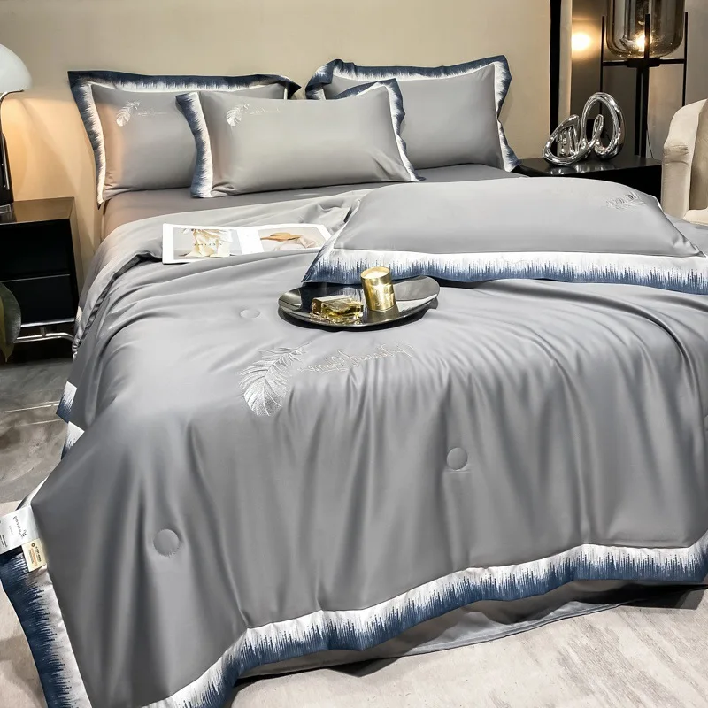 Coperta estiva ricamata in piuma di fascia alta confortevole può dormire condizionatore d'aria nudo trapunta Queen lavabile in lavatrice piumino sottile 3