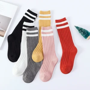 1 paio di calzini lunghi alti al ginocchio per bambini autunno inverno calore morbido cotone calza per la scuola per bambini calzini sportivi a strisce bianche nere 1
