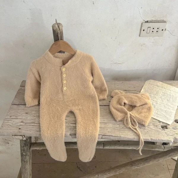 2025 Autunno Inverno Nuovo in Bambini Neonate Ragazzi Set di abbigliamento carino, Pagliaccetto + Cappello per legare i piedi in pelliccia di visone per neonato 3