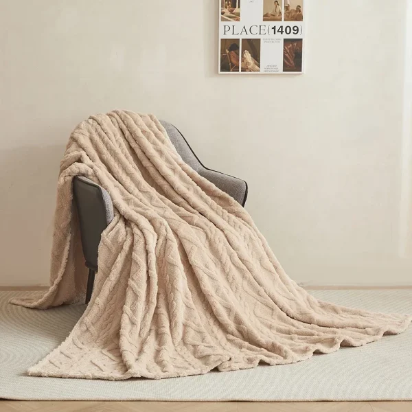 Soffice coperta in velluto corallo, peluche di flanella, comoda coperta morbida per divano, addensata e calda, per camera con aria condizionata, di lusso 4