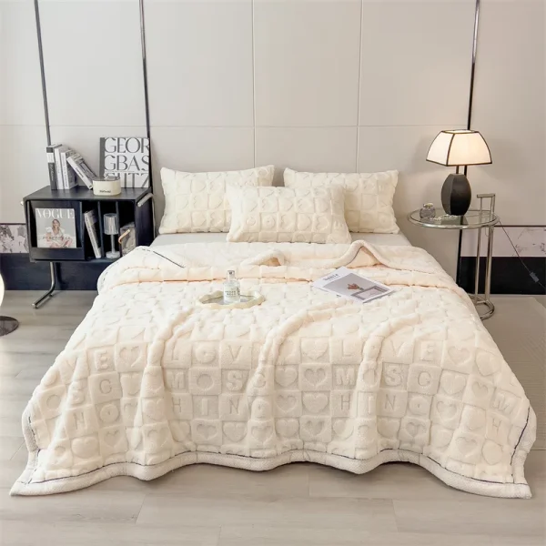 Coperta in pile di corallo con motivo a cuore Autunno Inverno Doppio strato Addensare calda coperta di peluche per letto Soffici coperte morbide per divano 5