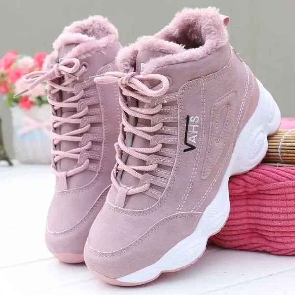 Nuove scarpe da ginnastica da donna con suola spessa invernali calde più scarpe di cotone in velluto scarpe da donna con plateau antiscivolo che aumentano l'altezza stivali da neve 1