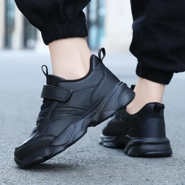 Nuove scarpe da tennis per bambini Studenti Scarpe Scool Scarpe sportive da ragazzo di moda Scarpe da ginnastica con suola morbida antiscivolo per bambini 5
