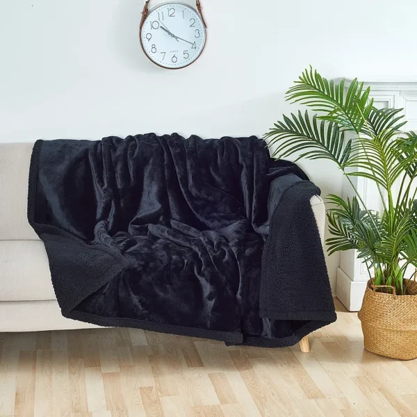 Coperta per animali domestici impermeabile coperta per cani a prova di pipì liquida per divano letto, copertura protettiva per mobili in pile Sherpa reversibile 3