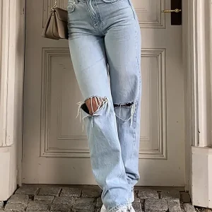 Nuovi jeans al ginocchio da donna, jeans microelastici dritti larghi, comodi e casual, completamente abbinati 1