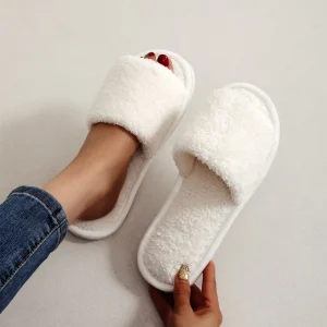 Pantofole da casa da donna nuove quattro stagioni con apertura scivoli in pelliccia bianca sandali caldi in peluche scarpe basse comode e leggere da donna 1