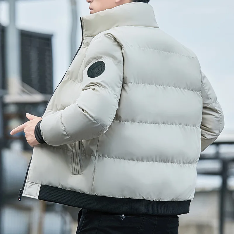 2024 Cappotto imbottito in cotone casual da uomo Giacca invernale calda ispessita in tinta unita Colletto alla coreana Giacca imbottita in stile coreano alla moda 2