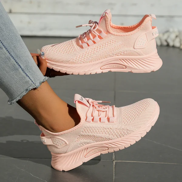 scarpe da donna sneaker casual autunno 2025 nuova moda per il tempo libero sport scarpe singole all'ingrosso fabbrica transfrontaliera tendenza tessitura a mosca 2