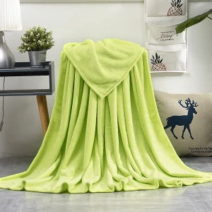 Coperta in flanella tinta unita Morbida coperta in velluto di corallo caldo Coperta invernale per divano Ufficio Aria condizionata Coperta per pisolino yoga 1