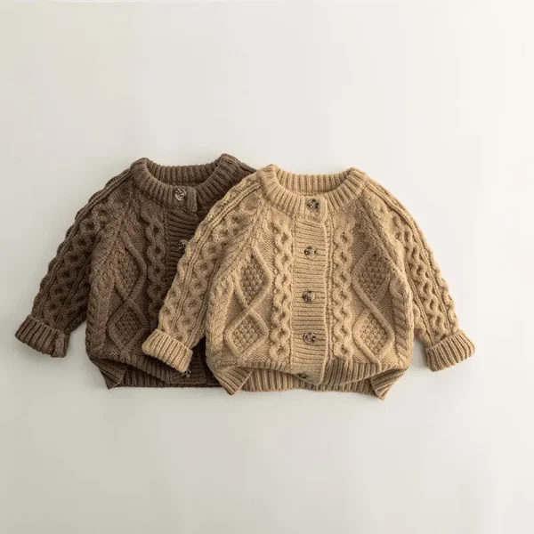 La nuova versione coreana da 0-6 anni di abbigliamento per bambini maglione cardigan lavorato a maglia ragazza calore a maniche lunghe e giacca calda spessa 3