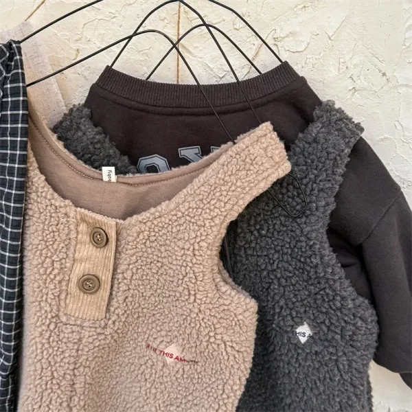 4666 Tuta per bambini 2024 Inverno Nuova neonata Pantaloni con cinturino in lana di agnello più pantaloni con bretelle in velluto 3