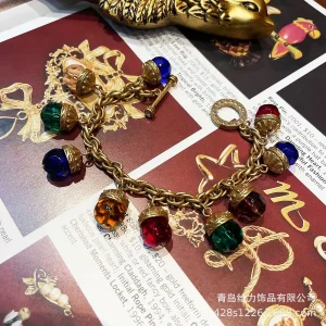 Nuovo braccialetto europeo e americano con ciondolo in cristallo con perline di vetro colorato placcato in oro, gioielli alla moda e vintage per le donne 1