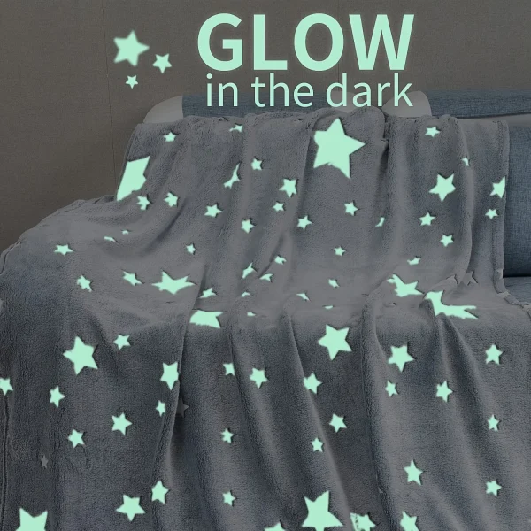 1 pezzo di coperta da tiro con luna che si illumina al buio per ragazzi e ragazze, coperta luminosa per compleanno per bambini piccoli, coperte morbide e accoglienti 3