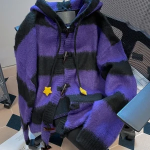 Maglione con cappuccio a righe a stella carino stile pigro da donna autunno e inverno anime miniera cardigan lavorato a maglia 1