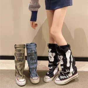 Stivali lunghi firmati Scarpe da cowboy in tela da donna Stivali impilabili con pieghe per donna Stivali da donna vintage Graffiti autunno e inverno 1