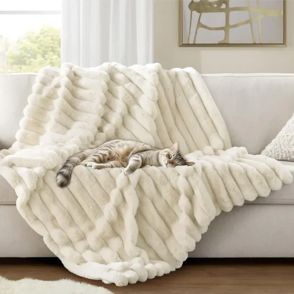 Calde coperte a righe in peluche Trapunta condizionata Soffici getta Coperta ultra morbida in pelliccia di coniglio sintetica per divano sedia divano 4