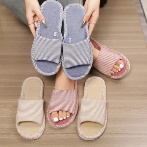 Pantofole a righe estive da donna Pantofole semplici e alla moda per la casa per interni per pavimento in legno dal design silenzioso 1