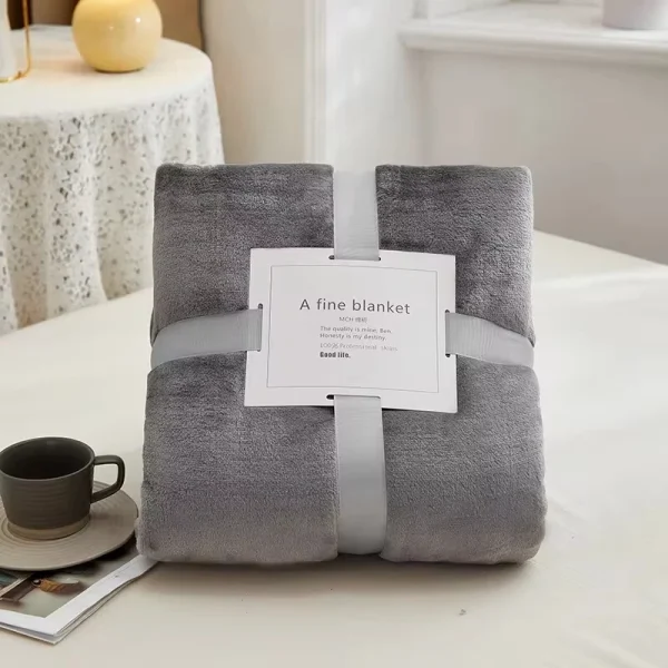 70x100 cm Coperta in pile di flanella grigia Bambini adulti Morbido caldo Copriletto Semplice divano in tinta unita Copriletti traspiranti 6