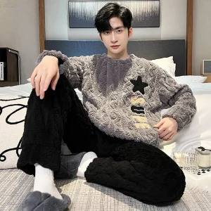 Pigiama da uomo in flanella calda ispessita di qualità superiore Pigiama da uomo taglie forti Autunno e inverno Indumenti da notte a righe Abbigliamento per la casa Orso dei cartoni animati 1