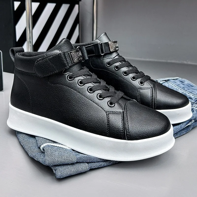 Scarpe da skateboard da uomo Scarpe casual in pelle di moda Sneakers alte Stivaletti con suola spessa Scarpe da uomo firmate Zapatillas Hombre 1