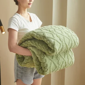 Soffice coperta in velluto corallo, peluche di flanella, comoda coperta morbida per divano, addensata e calda, per camera con aria condizionata, di lusso 1