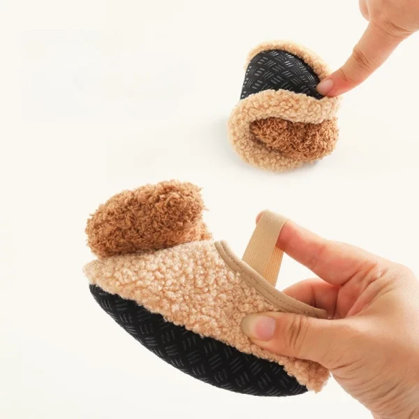 Scarpe da bambino orso cartone animato Scarpe da neonato calde e spesse invernali Suola antiscivolo Morbido peluche Bambino Bambini Ragazzo Ragazze Infantile Primi camminatori 3