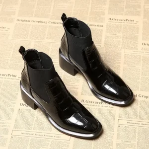 Stivaletti Chelsea da donna con punta tonda e tacco basso Stivaletti neri in pelle verniciata, comode scarpe antiscivolo 1