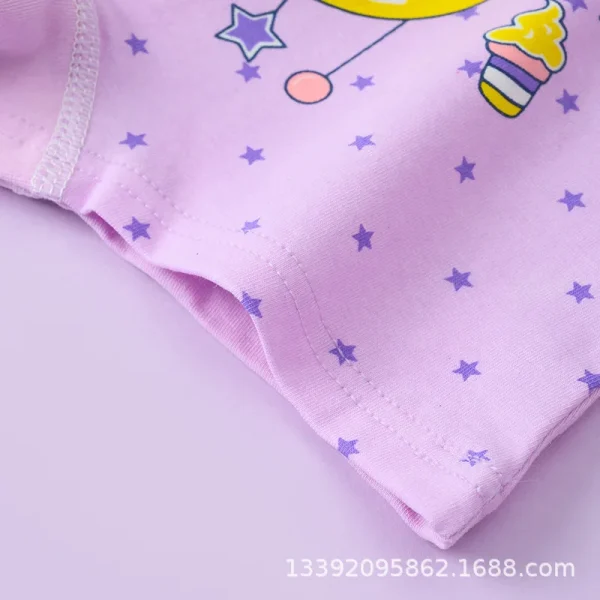Set di biancheria intima da ragazza in puro cotone da 4 pezzi con morbido comfort e graziosi disegni di cartoni animati da principessa per l'uso quotidiano 3