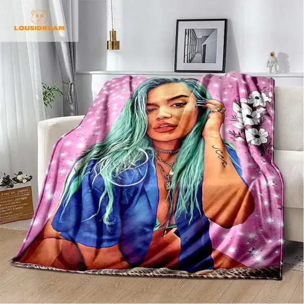 Coperta Karol G Bichota personalizzata calda peluche accogliente casa ragazza coperta per la cameretta comoda coperta leggera per divano 3