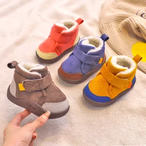 Stivali da bambino per neonati Stivali da neve invernali per neonati e ragazzi Caldi stivali per bambini antiscivolo con fondo morbido per esterni in peluche Scarpe per bambini 1