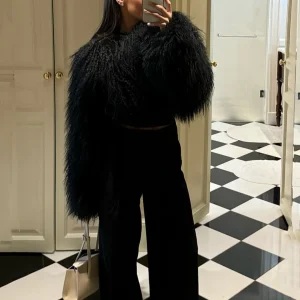 Giacca da donna in pelliccia mongola bianca crema – Vera pelle di pecora, soffice cappotto corto, capispalla alla moda invernale per un look elegante 1