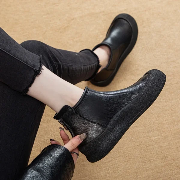 AIYUQI Stivaletti da donna Retro 2025 Autunno Nuovi stivaletti da donna piatti in vera pelle Punta rotonda Casual Scarpe da donna di grandi dimensioni Stivali 3