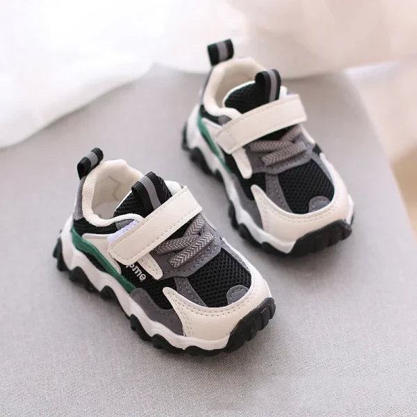 2024 primavera autunno nuove scarpe sportive per bambini moda sneakers per ragazzi traspiranti in mesh incrociato scarpe da corsa per bambini per ragazze 1