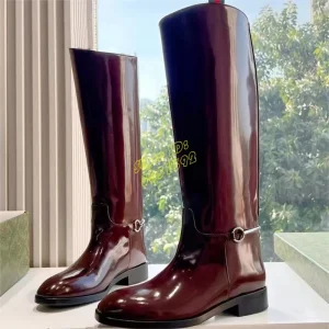 Stivali alti al ginocchio in pelle verniciata bordeaux piatti con punta tonda Nero Verde Moda 2025 Stivali moda da donna autunno inverno 1
