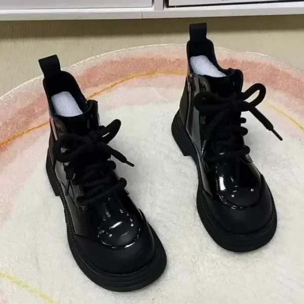 2024 inverno nuovi stivali da donna scarpe in cotone moda stile britannico con suola spessa e stivali corti spessi stivali di cotone scarpe da donna 2
