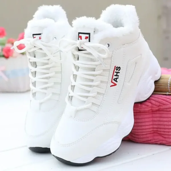Nuove scarpe da ginnastica da donna con suola spessa invernali calde più scarpe di cotone in velluto scarpe da donna con plateau antiscivolo che aumentano l'altezza stivali da neve 2