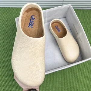 Scarpe da cucina antiscivolo impermeabili traspiranti estive da uomo e da donna Scarpe da spiaggia slip-on Sandali e pantofole con punta 1