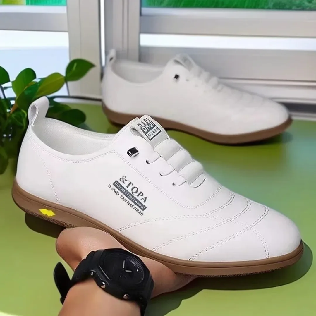 2025 scarpe casual in pelle da uomo nuove in morbida pelle traspirante suola morbida tendenza versatile scarpe bianche scarpe da uomo 1