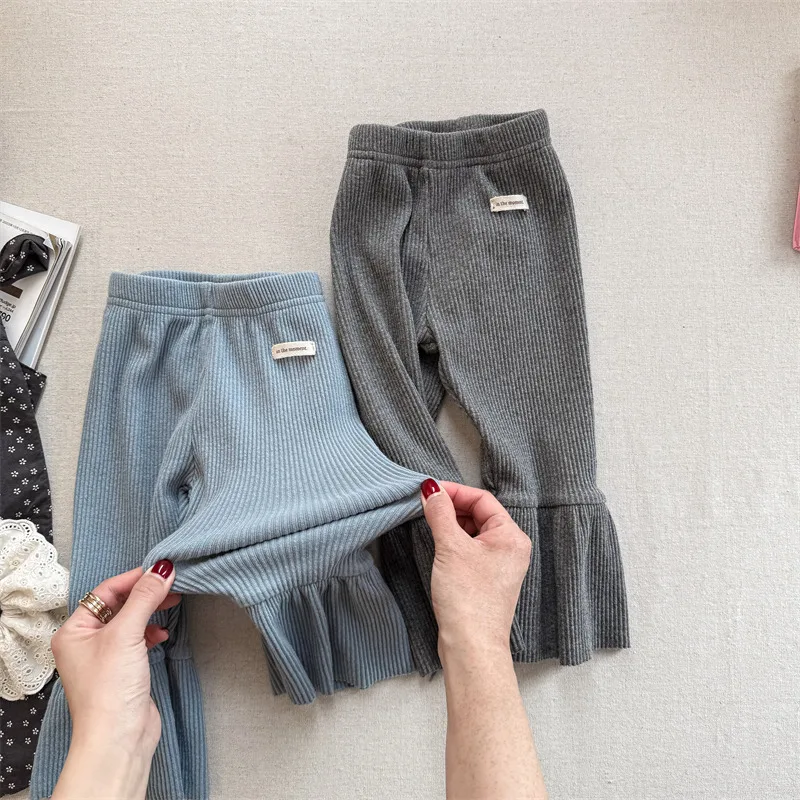 2025 Primavera Autunno Nuove ragazze Leggings svasati elastici a vita alta Pantaloni casual per bambini in cotone stile coreano 4