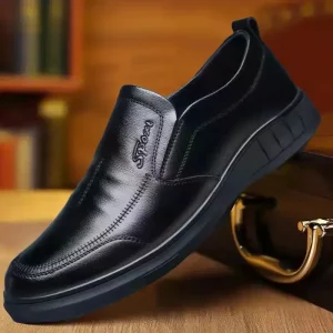 2024 autunno uomo nuove scarpe stile britannico outdoor scarpe casual in pelle moda antiscivolo scarpa maschile con suola morbida Business Comfort piatto 1
