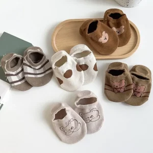 Nuovi calzini coreani per animali simpatici cartoni animati Calzini da pavimento per bambini Calzini corti in silicone antiscivolo per ragazzi Ragazze Calzini per neonati appena nati 1