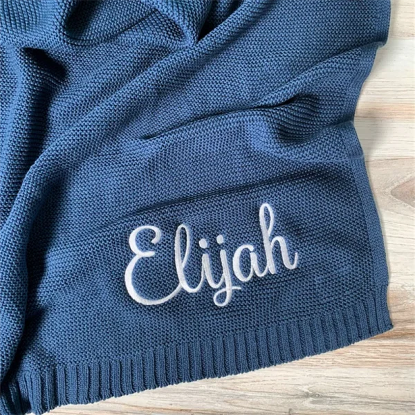 Nome personalizzato per bambini Coperta per bambini ricamata Coperta per neonati appena nata Passeggino Swaddles Biancheria da letto coperta lavorata a maglia in cotone traspirante 3