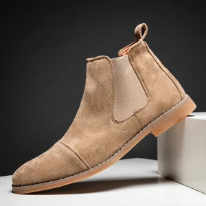 Moda economica Giallo Chelsea Stivali da uomo a punta Comfort Stivali eleganti da uomo Slip on Scarpe in pelle scamosciata da uomo Zapatos Hombre Casual 1
