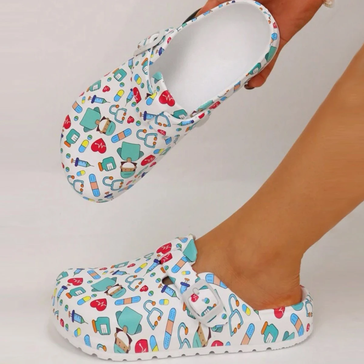 Scarpe mediche in EVA per donna, zoccoli da medico da laboratorio, scivoli chirurgici da infermiera, pantofole da spiaggia casual, pantofole da lavoro al coperto 1