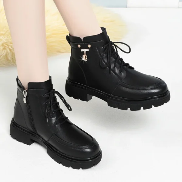 Moda inverno nuove donne calde stivali Casual neri più velluto comode scarpe in cotone con suola spessa antiscivolo 2